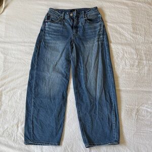 Quince Relaxed Barrel Jeans in Dark Blue Wash